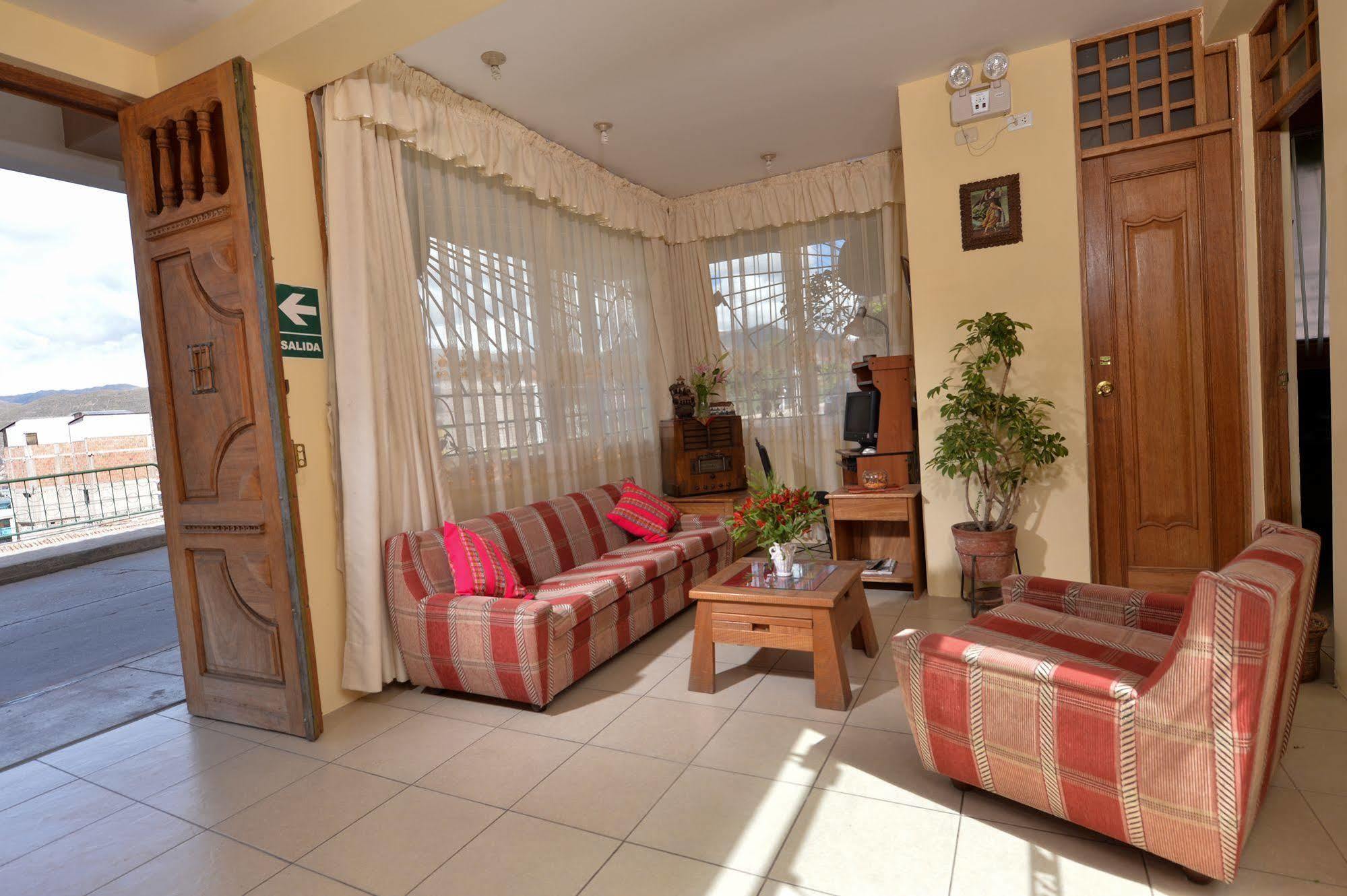 Hostal Atlantis Cuzco Zewnętrze zdjęcie