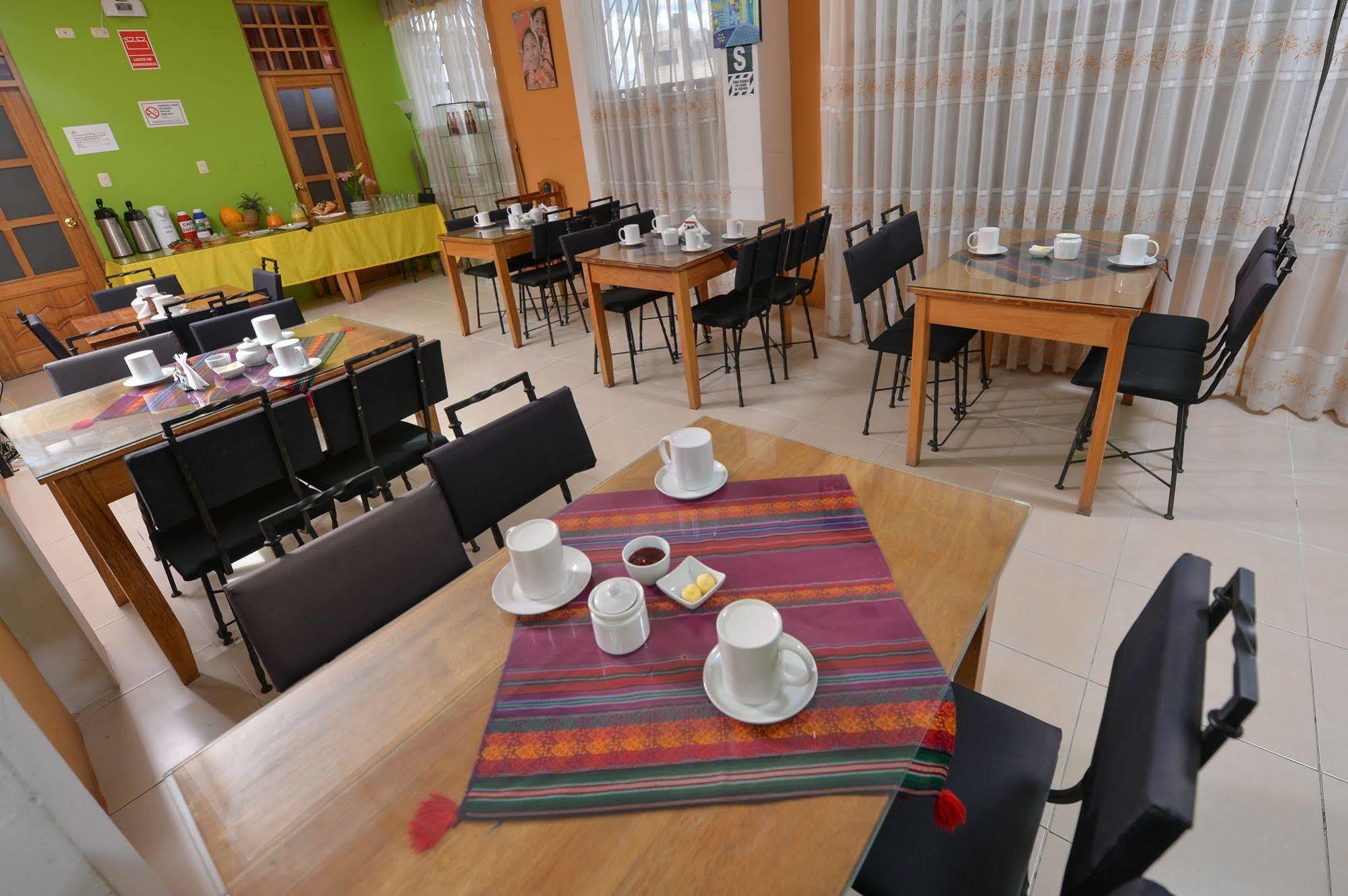 Hostal Atlantis Cuzco Zewnętrze zdjęcie