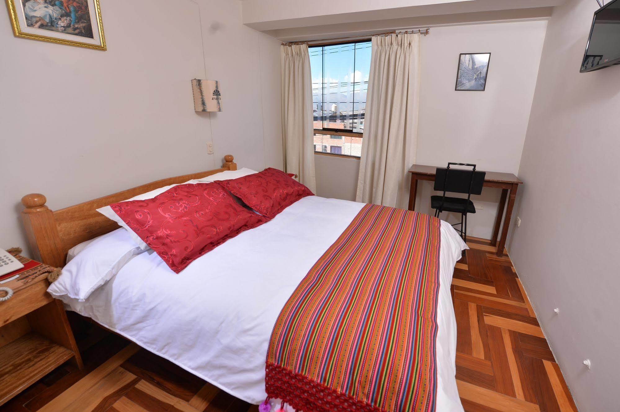 Hostal Atlantis Cuzco Zewnętrze zdjęcie